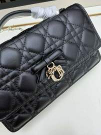 Picture of Dior Handbags _SKUfw239321804fw